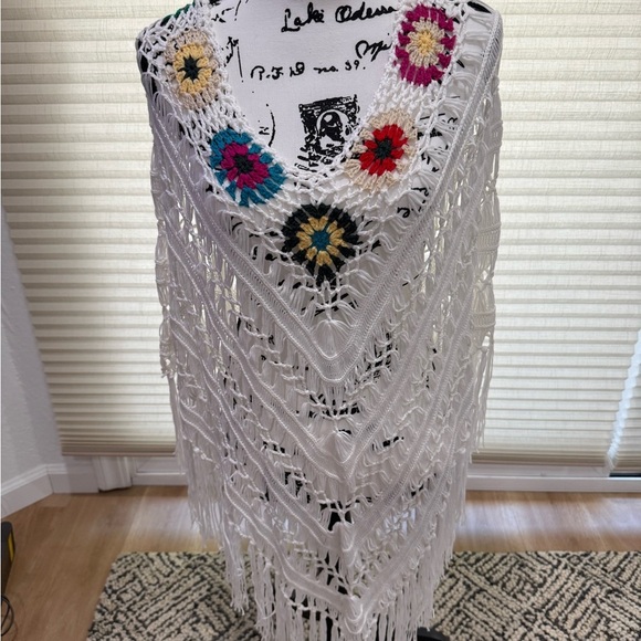 White Crochet Beach Cover-Up - Picture 5 of 5